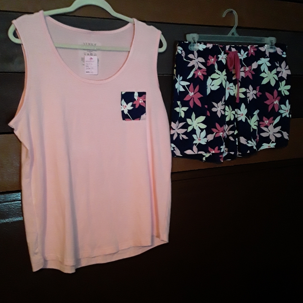 NWOT Serra Large Pink Tank Floral Shorts Night Outfit New Adorable